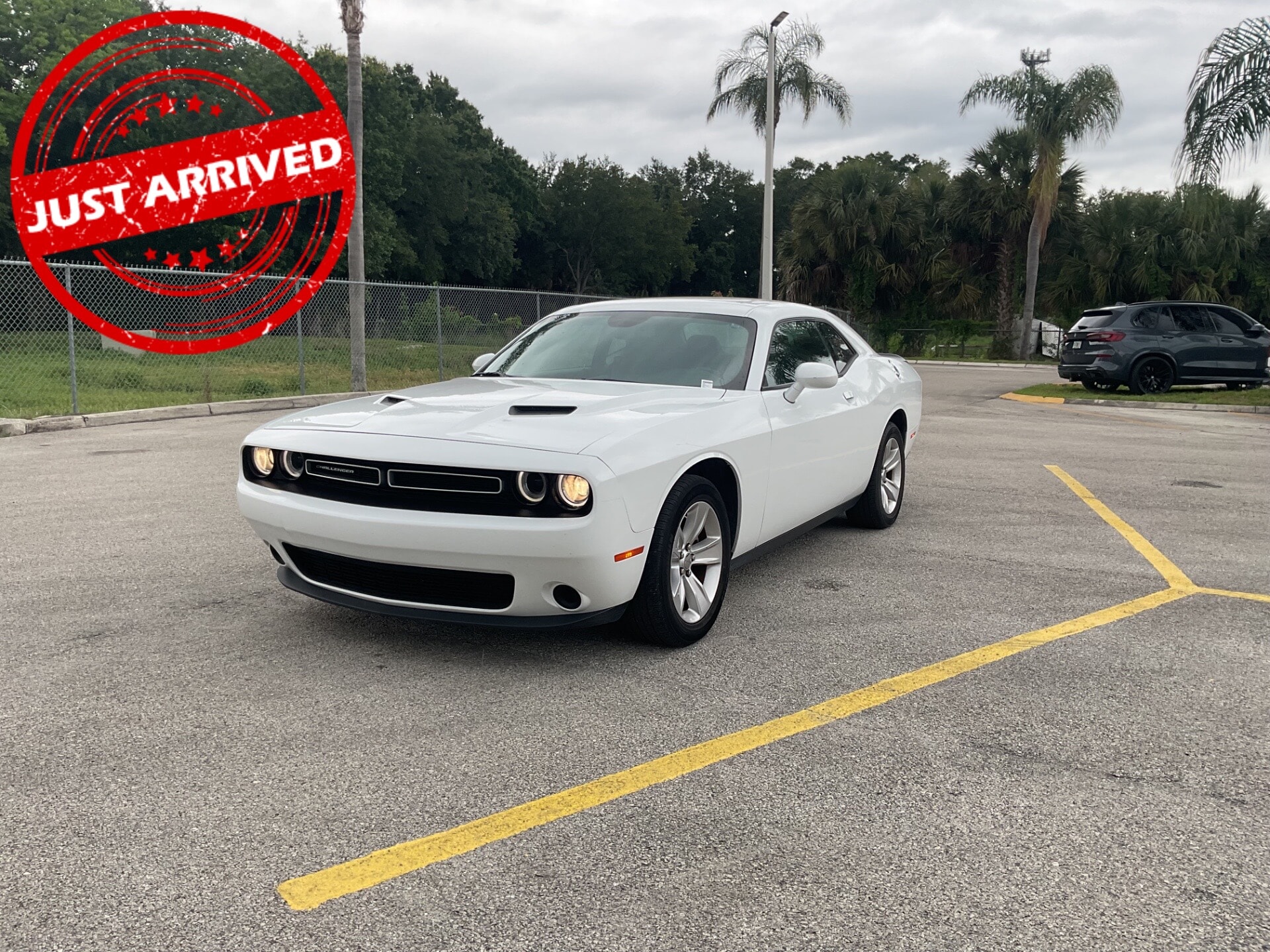 2023 Dodge Challenger SXT Auto's photo