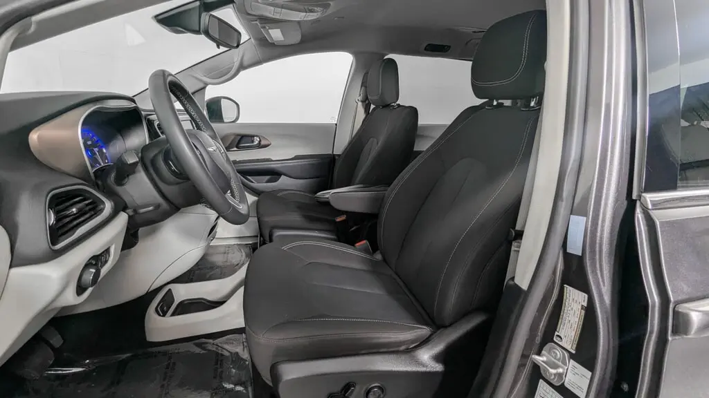 Florida Fine Cars - Used CHRYSLER VOYAGER 2023 ORLANDO LX
