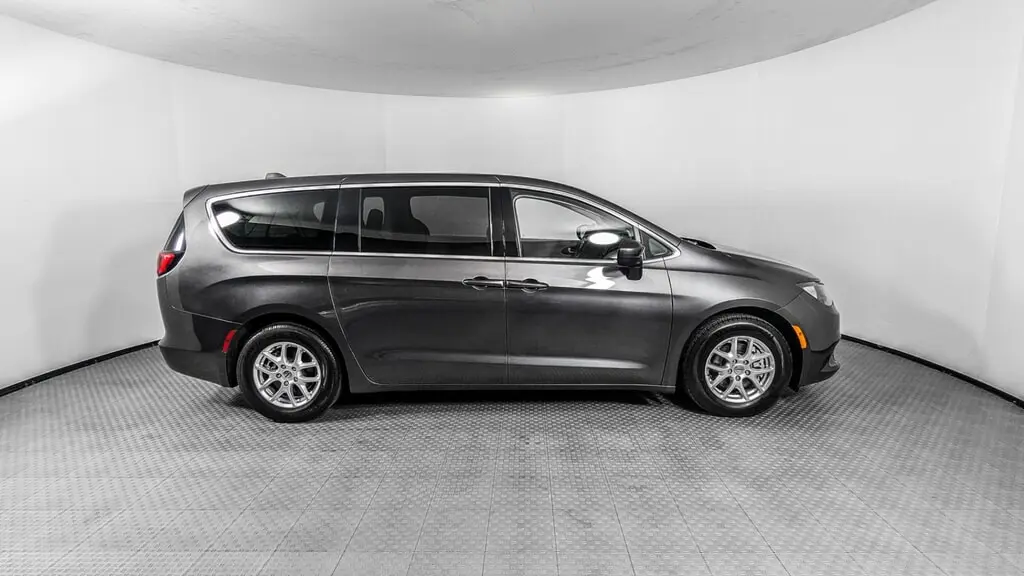 Florida Fine Cars - Used CHRYSLER VOYAGER 2023 ORLANDO LX