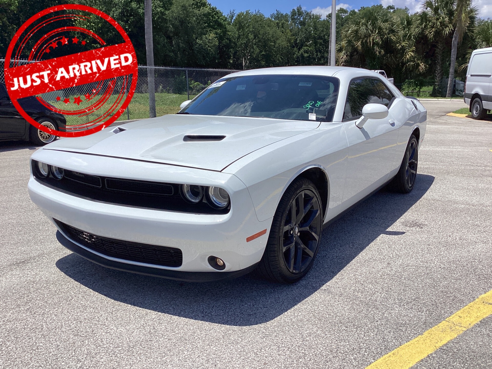 2021 Dodge Challenger SXT Auto's photo