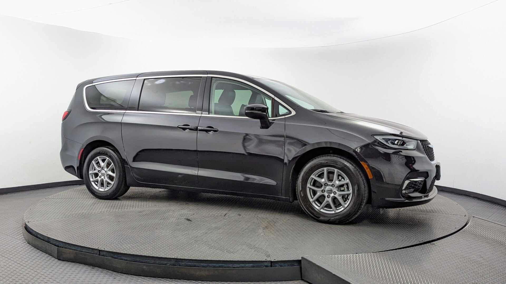 Florida Fine Cars - Used vehicle - MINIVAN CHRYSLER PACIFICA 2023