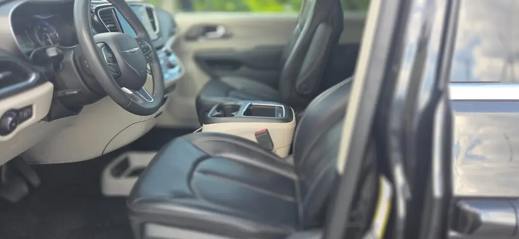 Florida Fine Cars - Used CHRYSLER PACIFICA 2023 MARGATE TOURING L