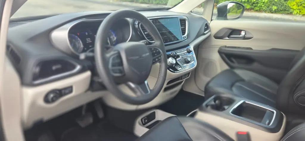 Florida Fine Cars - Used CHRYSLER PACIFICA 2023 MARGATE TOURING L
