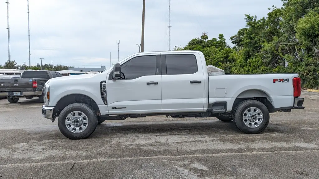 Florida Fine Cars - Used FORD SUPER DUTY F-250 SRW 2024 MIAMI XLT