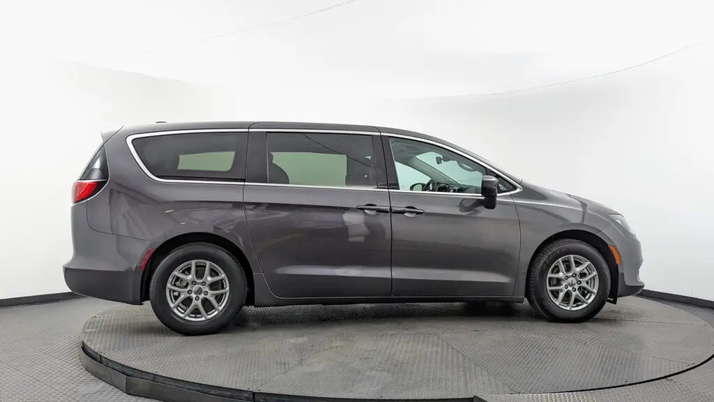 Florida Fine Cars - Used CHRYSLER VOYAGER 2023 MARGATE LX