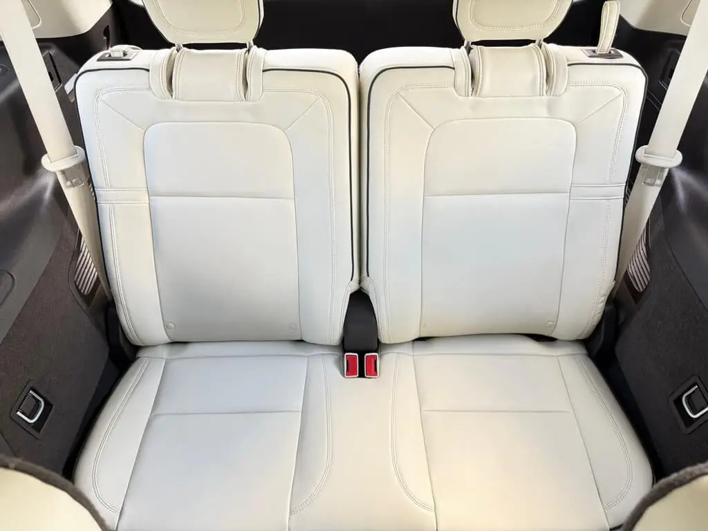 2020 LINCOLN AVIATOR BLACK LABEL photo 17