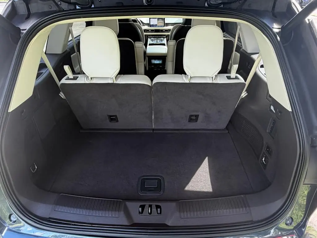 2020 LINCOLN AVIATOR BLACK LABEL photo 18