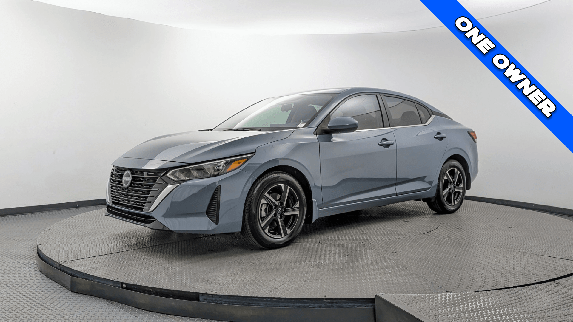 2025 Nissan Sentra SV CVT's photo