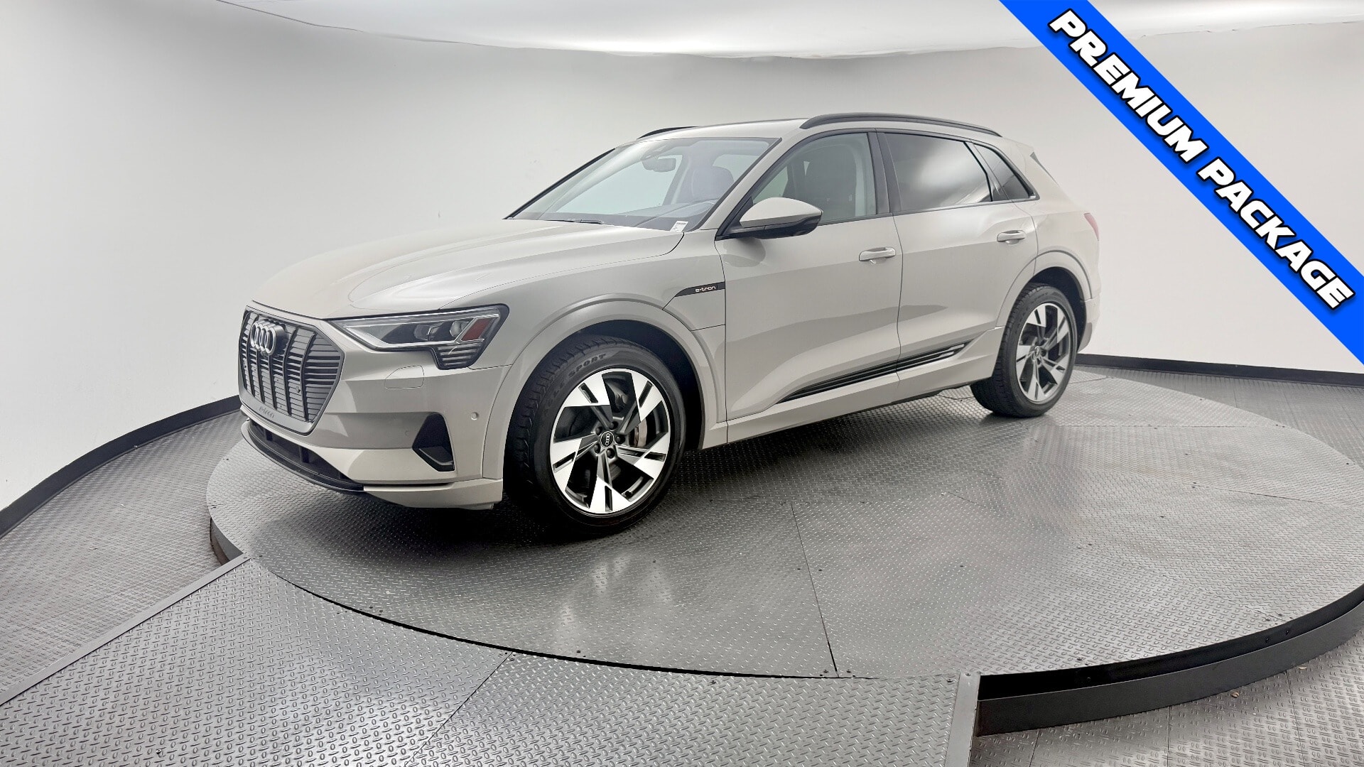 2021 Audi e-tron 95 kWh Premium quattro's photo
