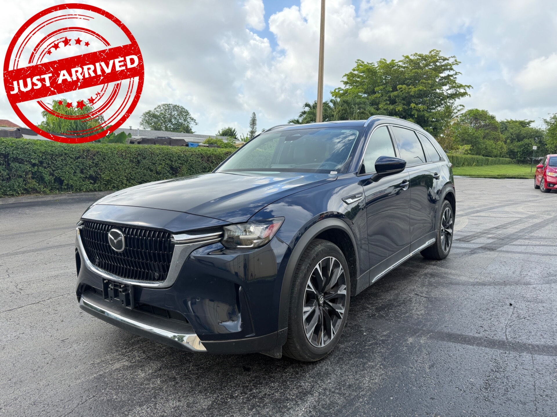 2024 Mazda CX-90 PHEV Premium Package's photo