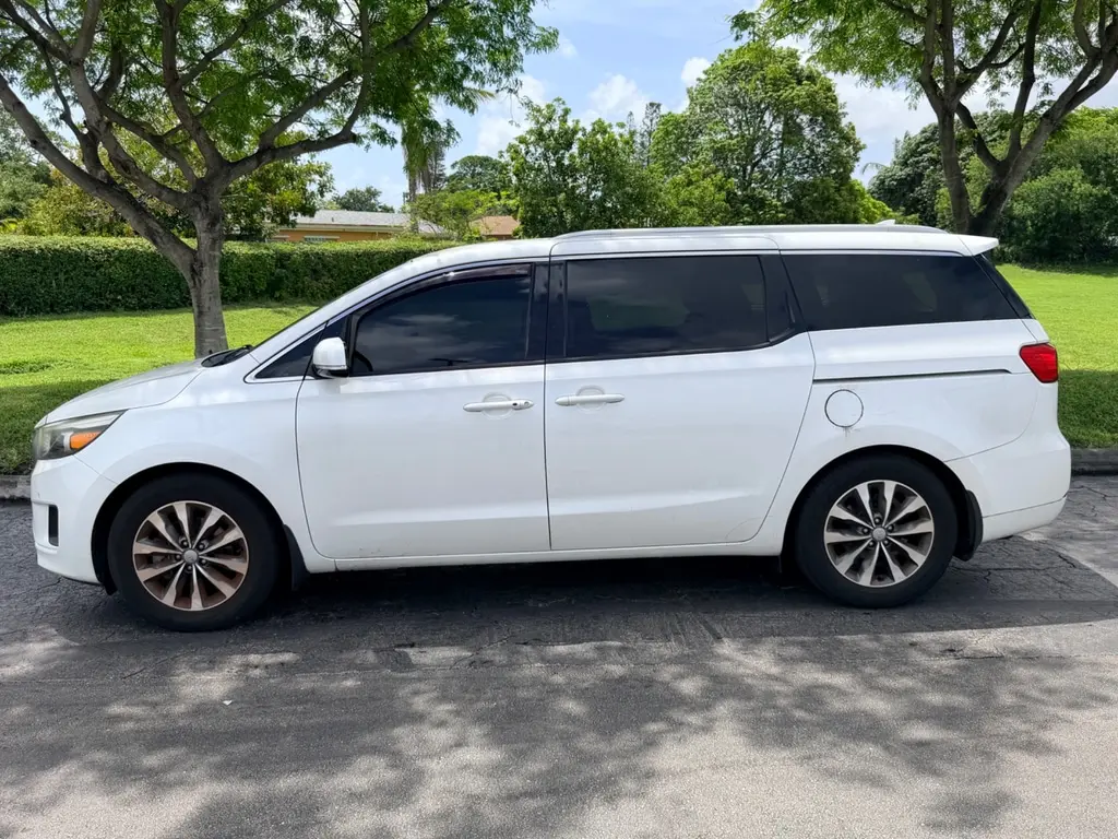 Florida Fine Cars - Used KIA SEDONA 2017 MARGATE SX