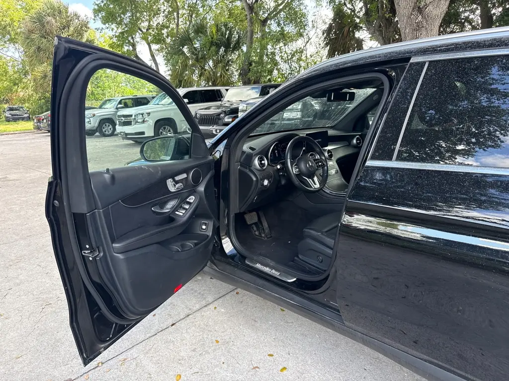 Florida Fine Cars - Used MERCEDES-BENZ GLC 2022 MIAMI GLC 300