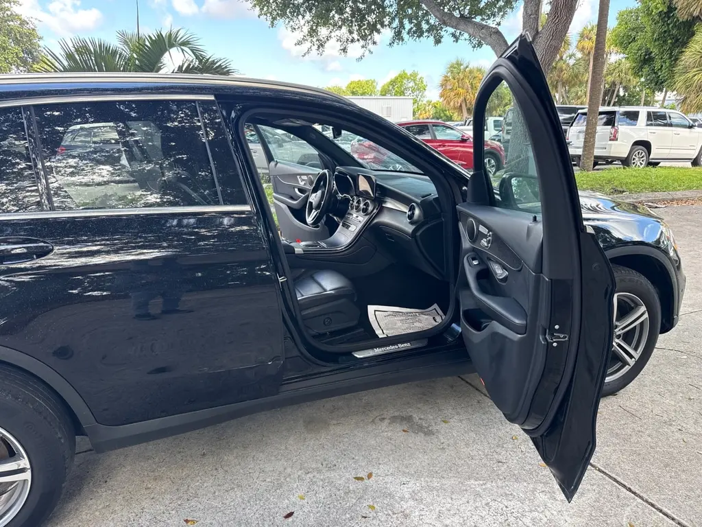 Florida Fine Cars - Used MERCEDES-BENZ GLC 2022 MIAMI GLC 300
