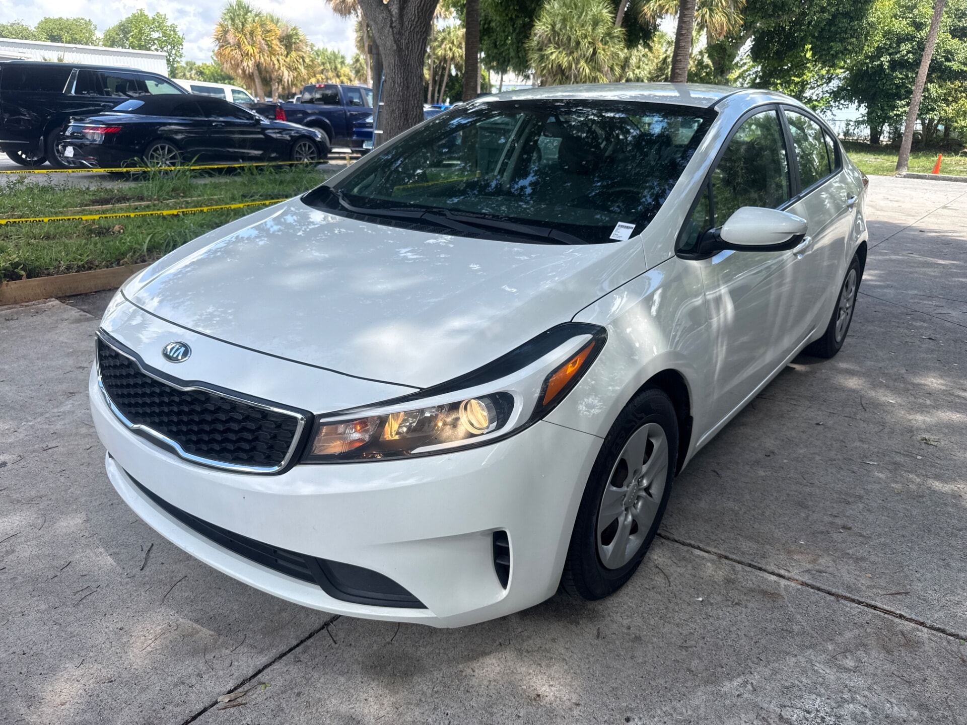 2017 Kia Forte LX AT's photo