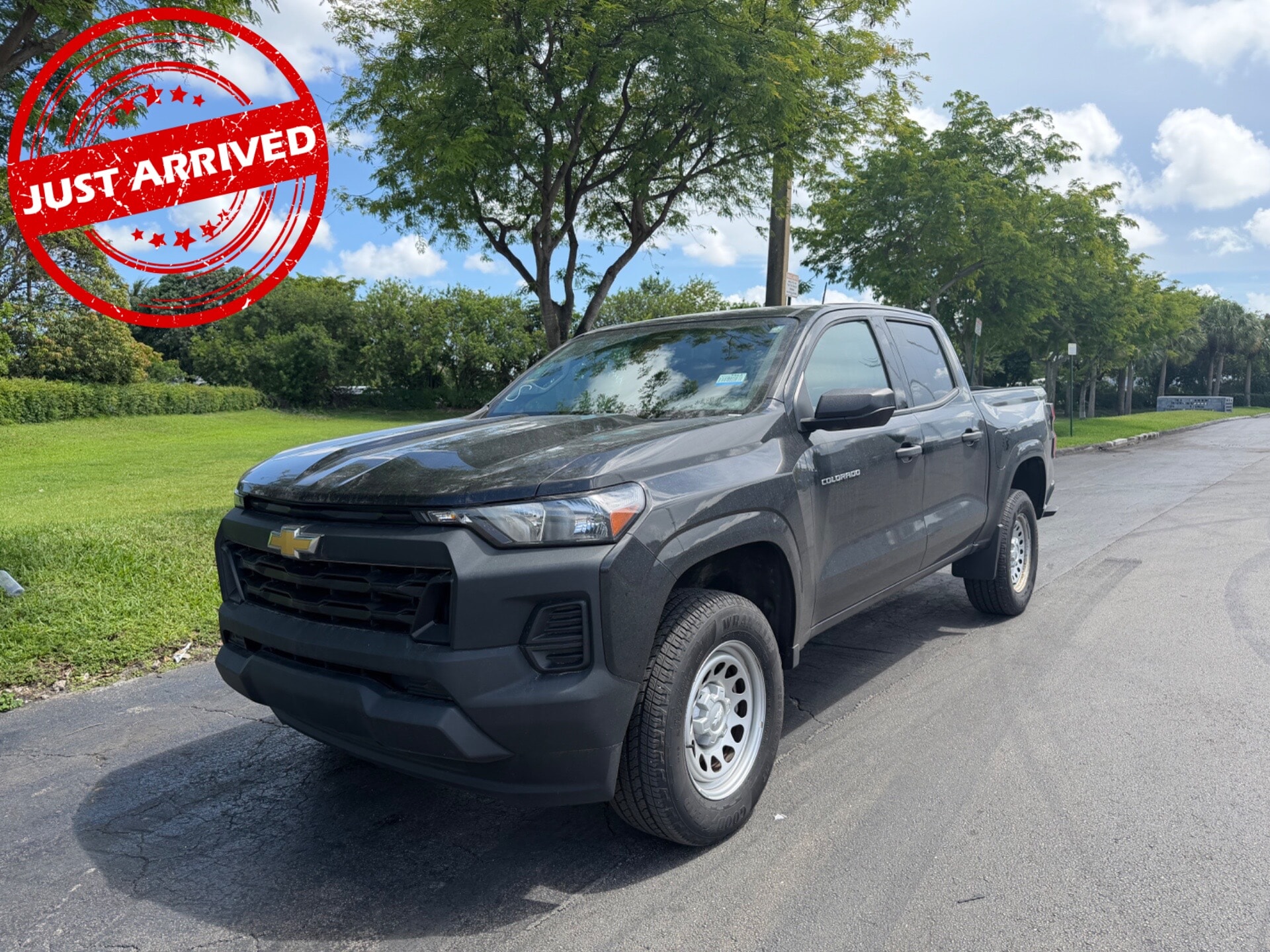 2024 Chevrolet Colorado 2WD Work Truck Crew Cab Short Box's photo