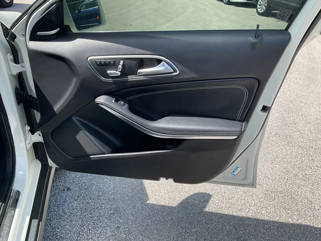 Florida Fine Cars - Used MERCEDES-BENZ GLA 2018 ORLANDO GLA 250 4MATIC
