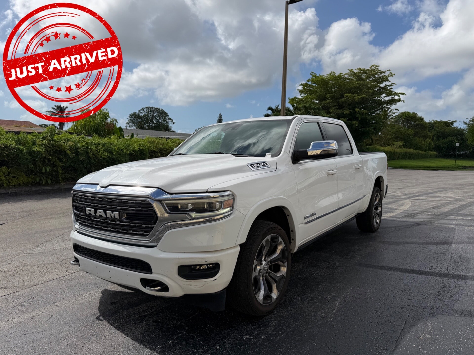 2023 RAM 1500's photo