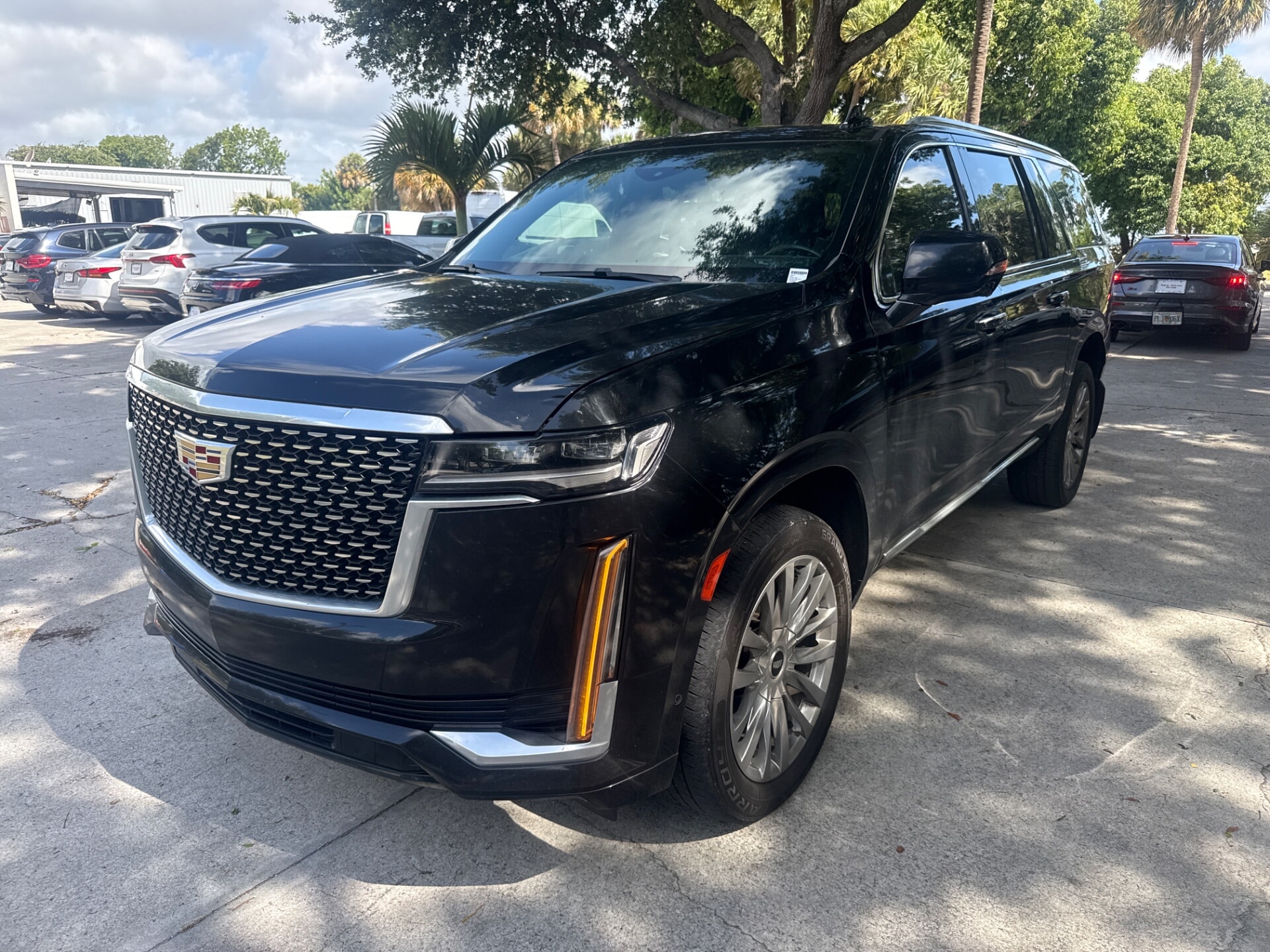 2021 Cadillac Escalade ESV 4WD Premium Luxury's photo