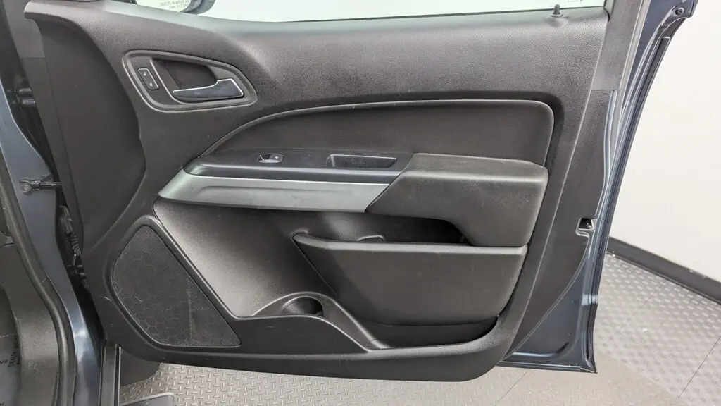 Florida Fine Cars - Used CHEVROLET COLORADO 2019 MIAMI 2WD LT