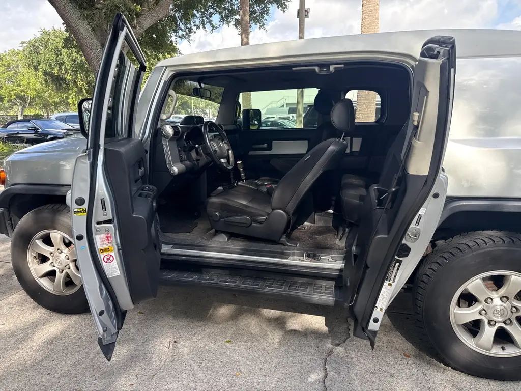 Florida Fine Cars - Used TOYOTA FJ CRUISER 2007 WEST PALM 