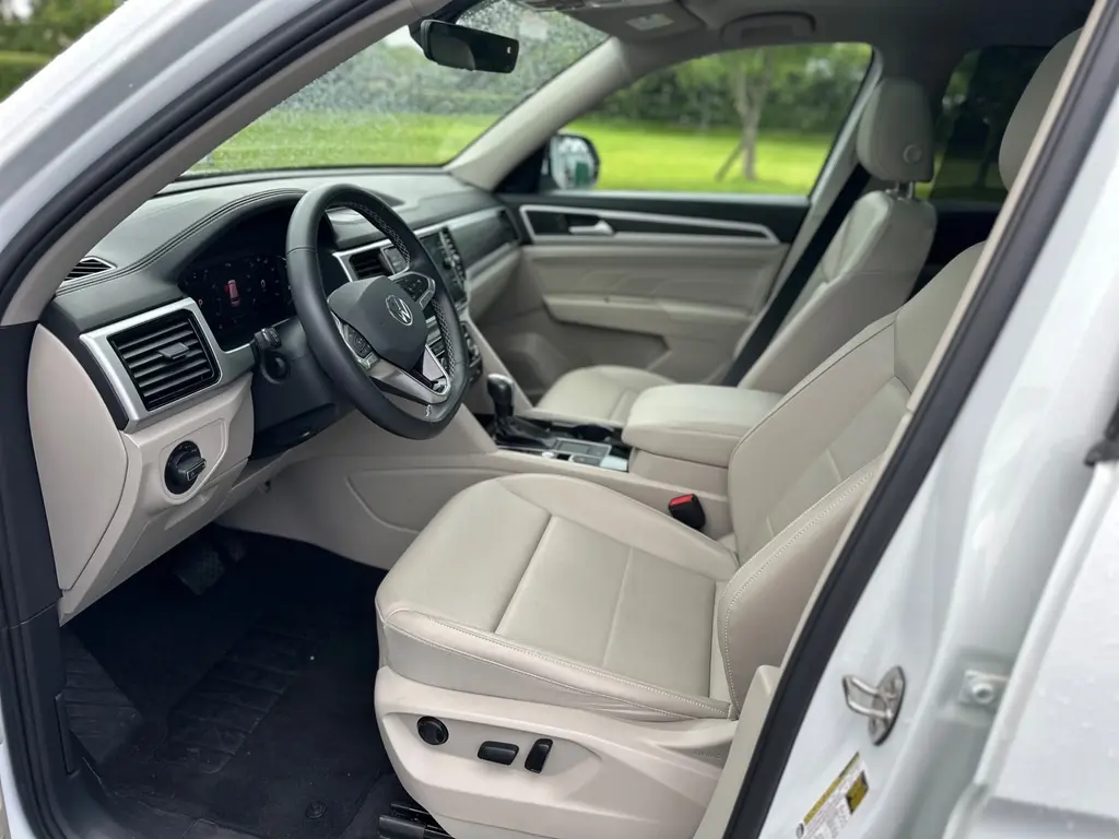 Florida Fine Cars - Used VOLKSWAGEN ATLAS 2023 MIAMI 3.6L V6 SE W/TECHNOLOGY