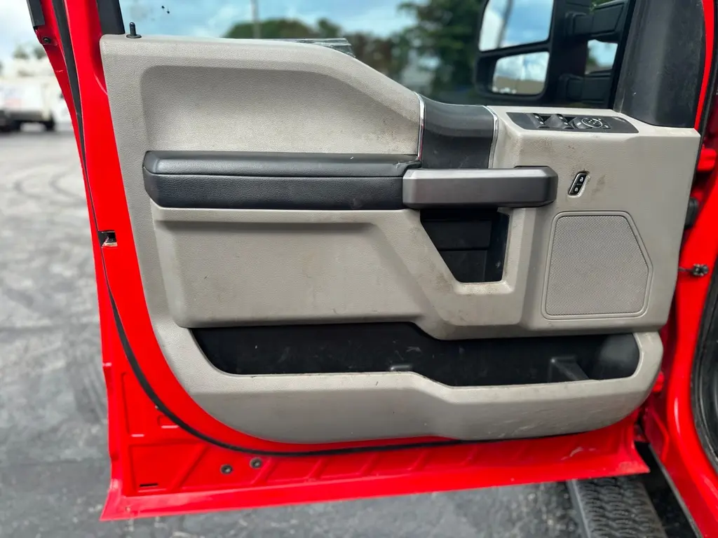Florida Fine Cars - Used FORD SUPER DUTY F-250 SRW 2019 MIAMI XLT