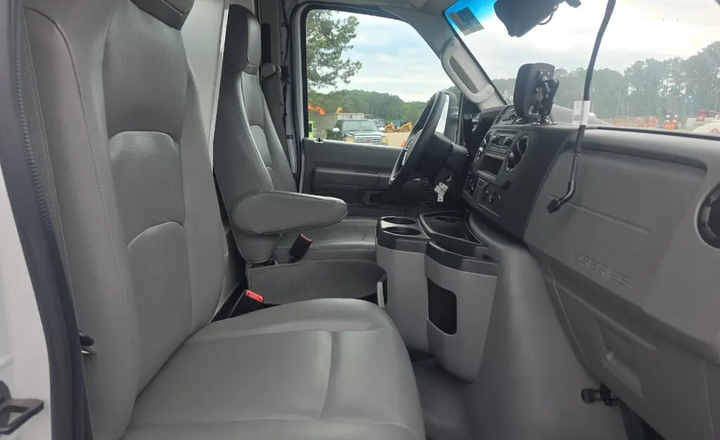 Florida Fine Cars - Used FORD E-SERIES CUTAWAY 2023 MIAMI