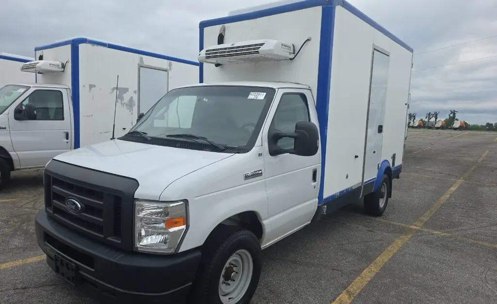 Florida Fine Cars - Used FORD E-SERIES CUTAWAY 2023 MIAMI