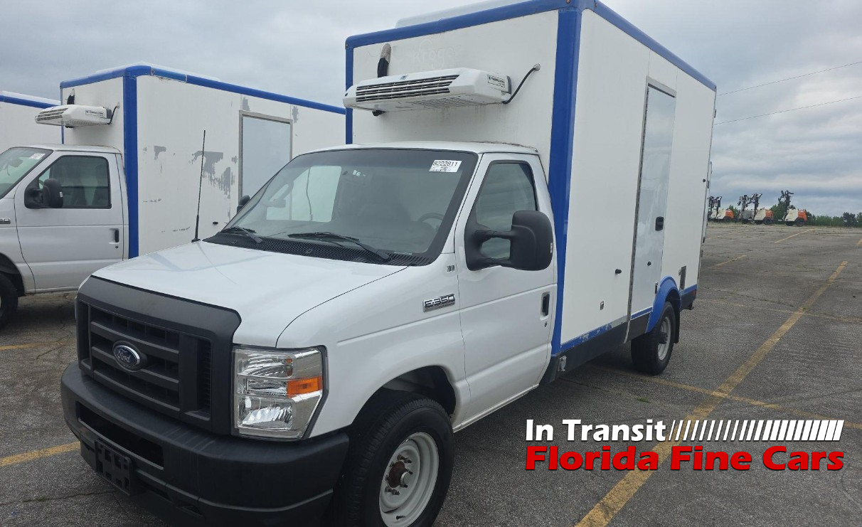 2023 Ford E-Series's photo