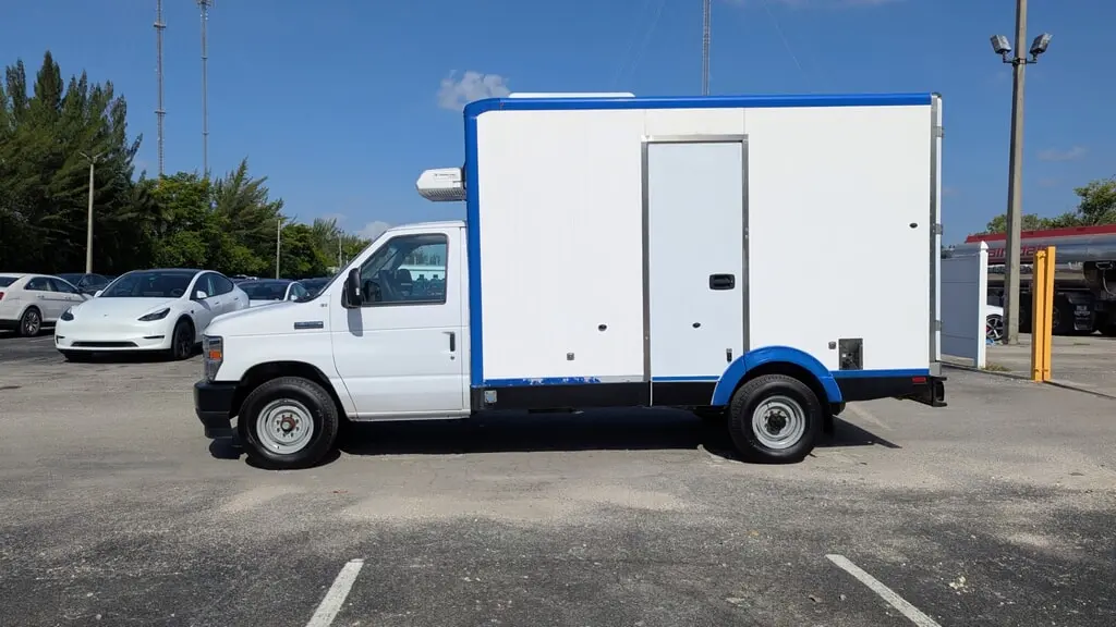 Florida Fine Cars - Used FORD E-SERIES CUTAWAY 2023 MIAMI 