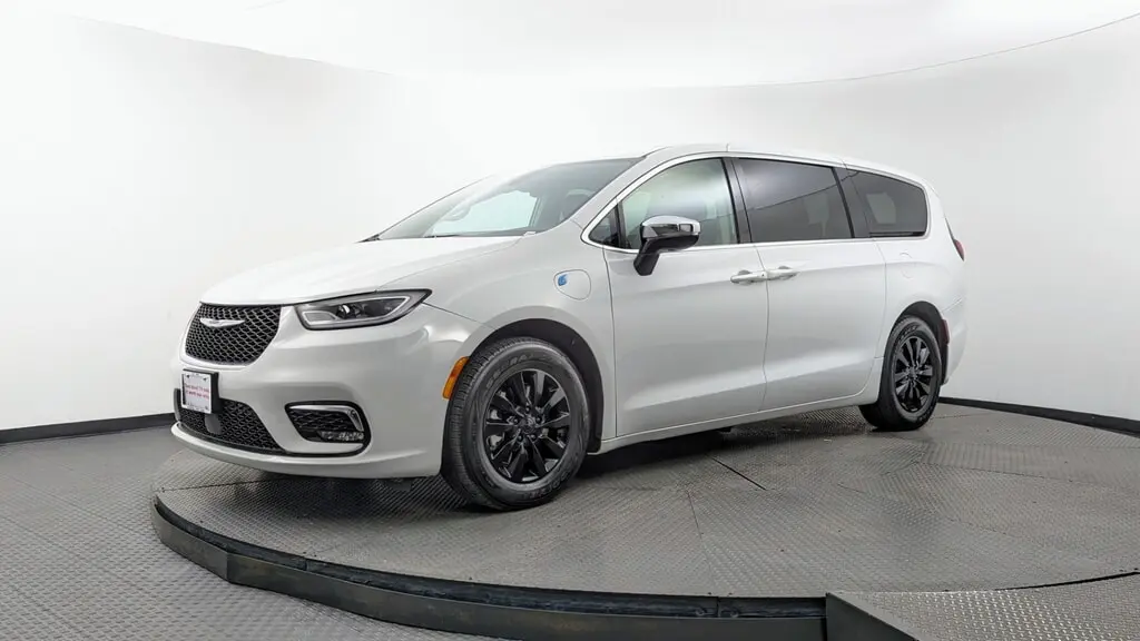 Florida Fine Cars - Used CHRYSLER PACIFICA 2023 MIAMI HYBRID LIMITED