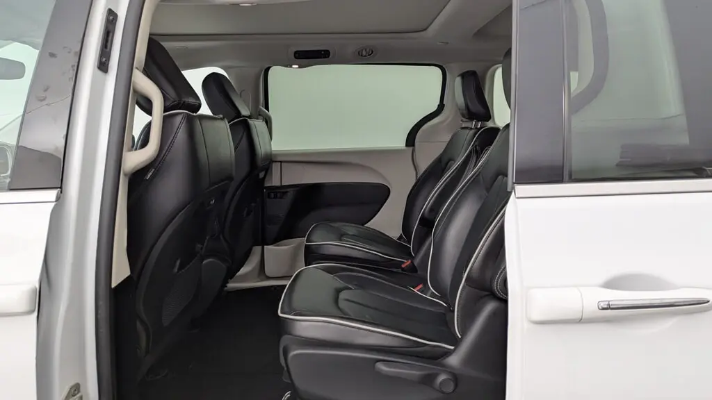 Florida Fine Cars - Used CHRYSLER PACIFICA 2023 MIAMI HYBRID LIMITED