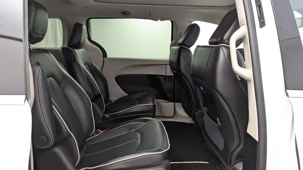 Florida Fine Cars - Used CHRYSLER PACIFICA 2023 MIAMI HYBRID LIMITED
