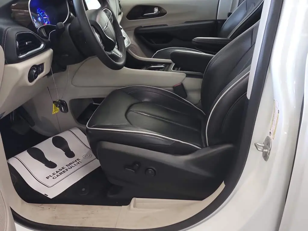 Florida Fine Cars - Used CHRYSLER PACIFICA 2023 MARGATE HYBRID LIMITED