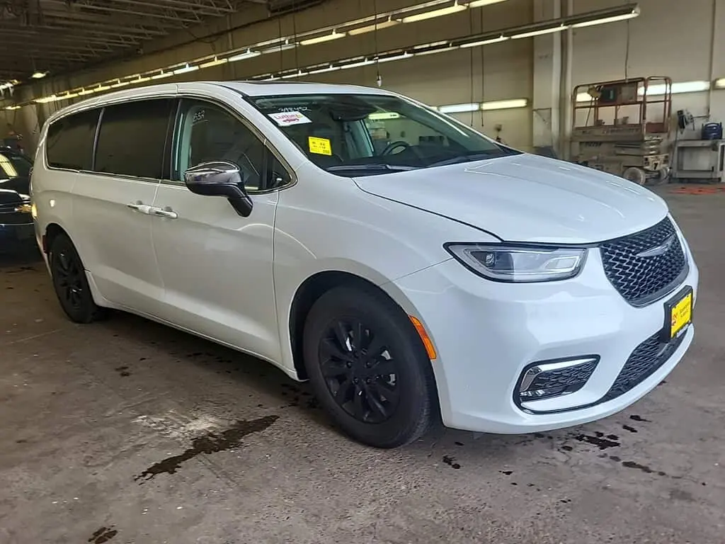 Florida Fine Cars - Used CHRYSLER PACIFICA 2023 MARGATE HYBRID LIMITED