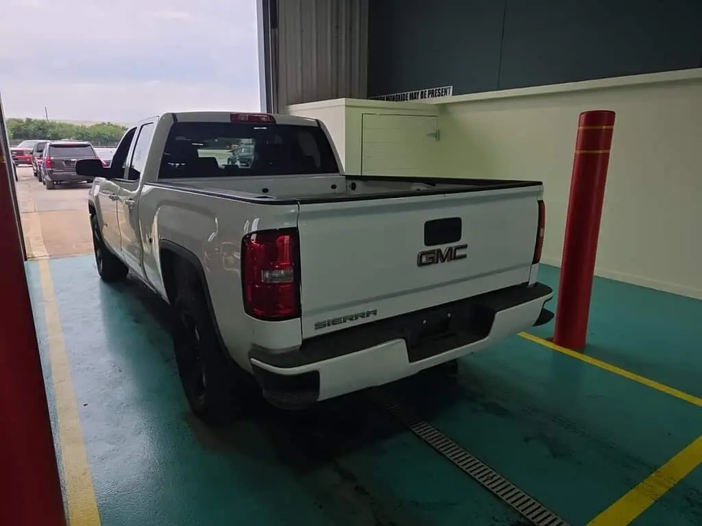 Florida Fine Cars - Used GMC SIERRA 1500 2018 MIAMI DOUBLE CAB 143.5" SLT