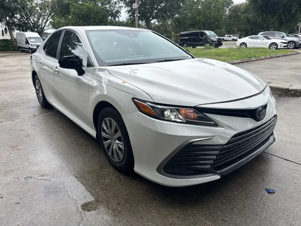 Florida Fine Cars - Used TOYOTA CAMRY 2022 WEST PALM HYBRID LE