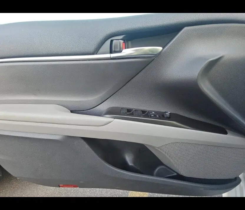Florida Fine Cars - Used TOYOTA CAMRY 2022 WEST PALM HYBRID LE