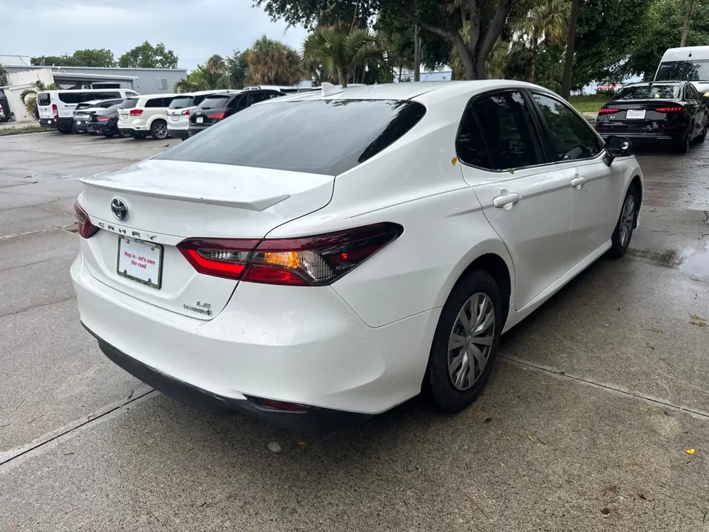 Florida Fine Cars - Used TOYOTA CAMRY 2022 WEST PALM HYBRID LE