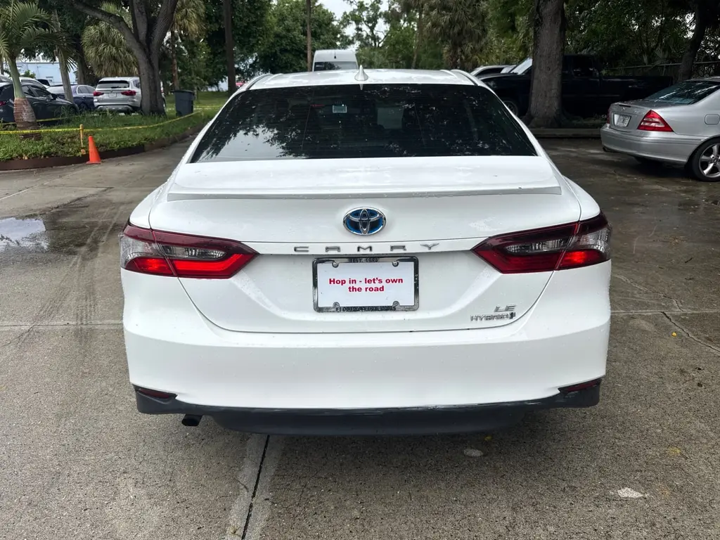 Florida Fine Cars - Used TOYOTA CAMRY 2022 WEST PALM HYBRID LE