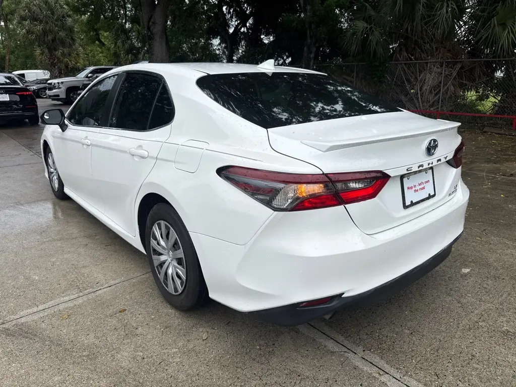 Florida Fine Cars - Used TOYOTA CAMRY 2022 WEST PALM HYBRID LE