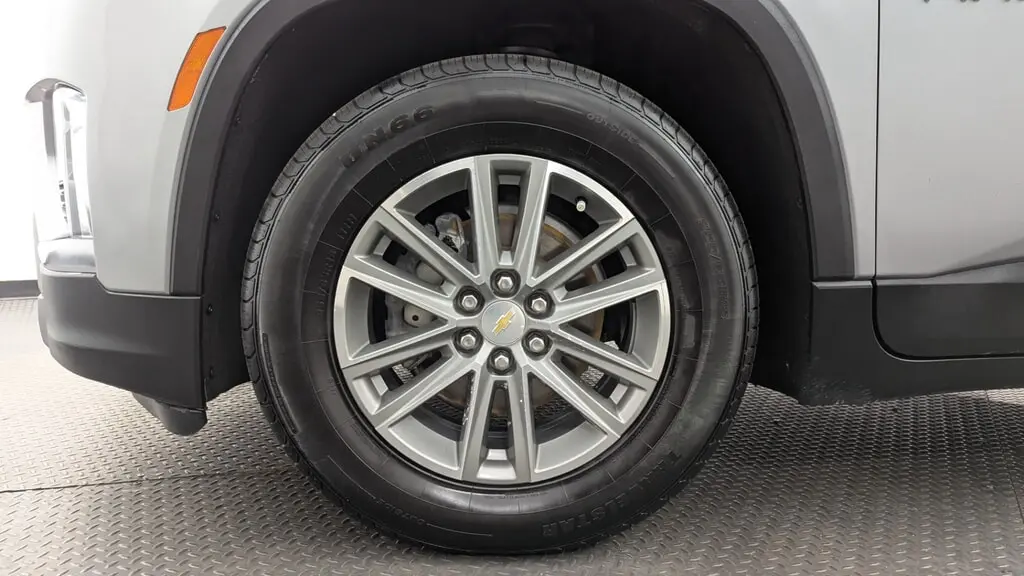 Florida Fine Cars - Used CHEVROLET TRAVERSE 2023 MARGATE LT