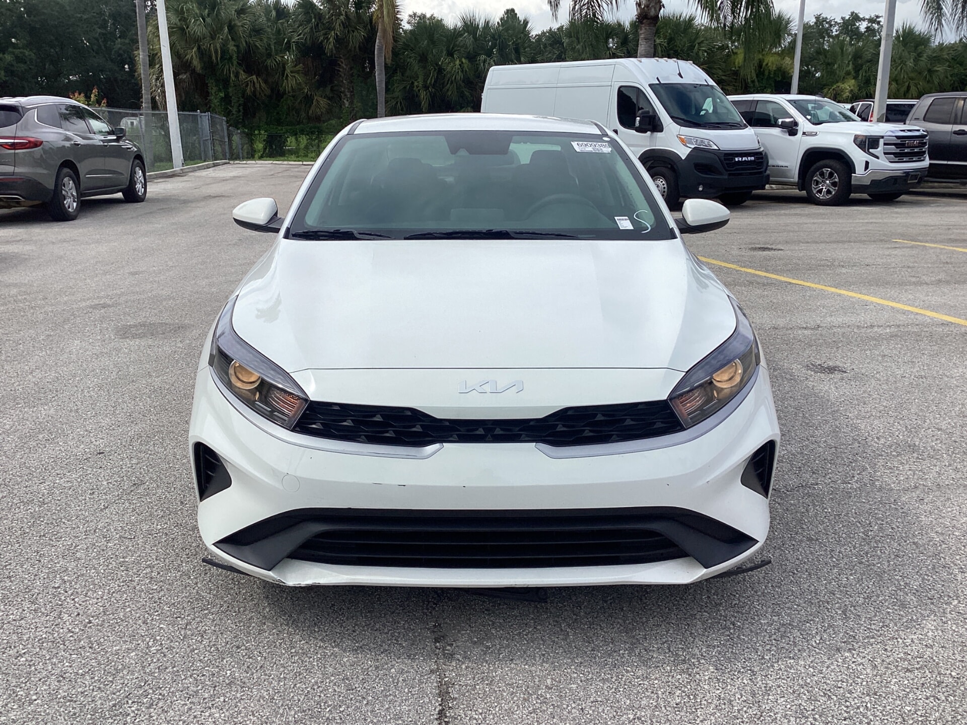 2024 Kia Forte LX AT's photo