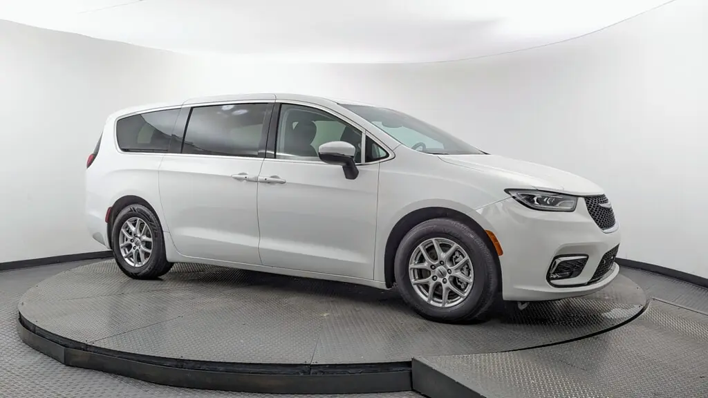 Florida Fine Cars - Used CHRYSLER PACIFICA 2023 WEST PALM TOURING L