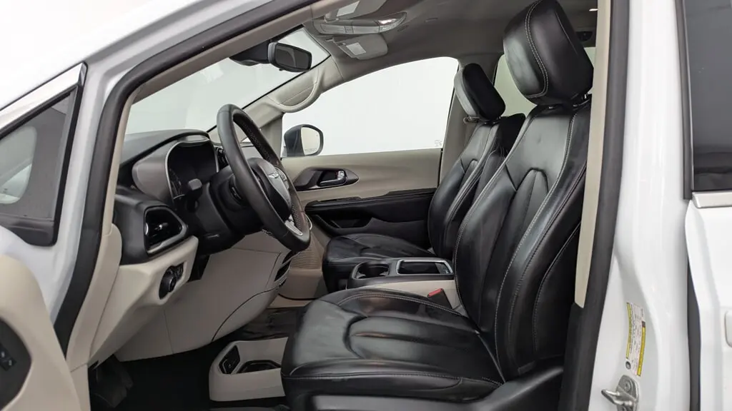 Florida Fine Cars - Used CHRYSLER PACIFICA 2023 WEST PALM TOURING L