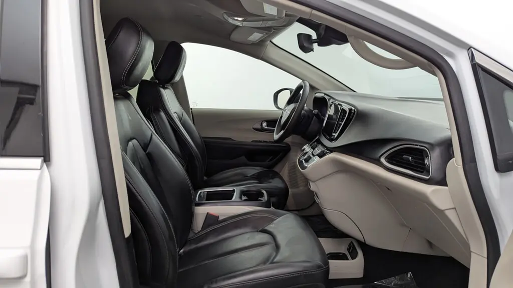 Florida Fine Cars - Used CHRYSLER PACIFICA 2023 WEST PALM TOURING L