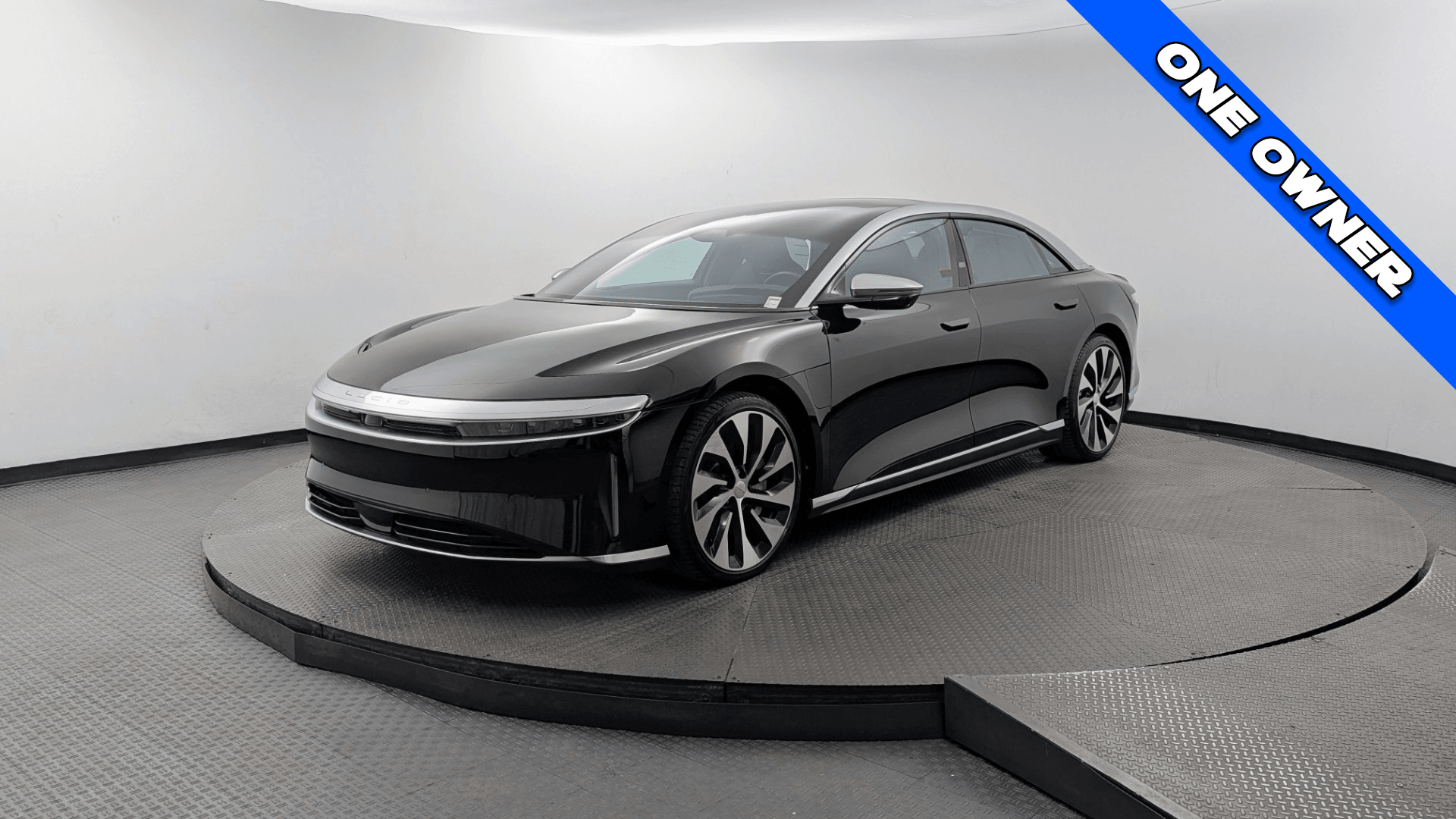2022 Lucid Air Grand Touring's photo