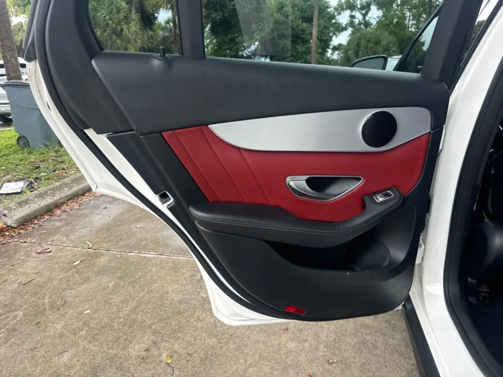 Florida Fine Cars - Used MERCEDES-BENZ GLC 2021 WEST PALM GLC 300