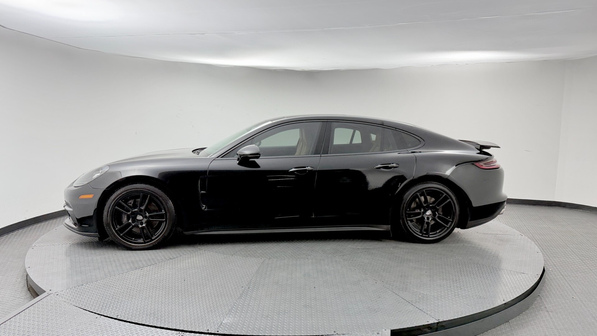 Florida Fine Cars - Used vehicle - SEDAN PORSCHE PANAMERA 2017