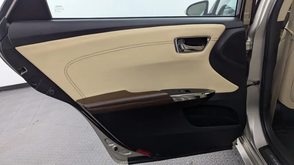 Florida Fine Cars - Used TOYOTA AVALON 2017 MIAMI XLE